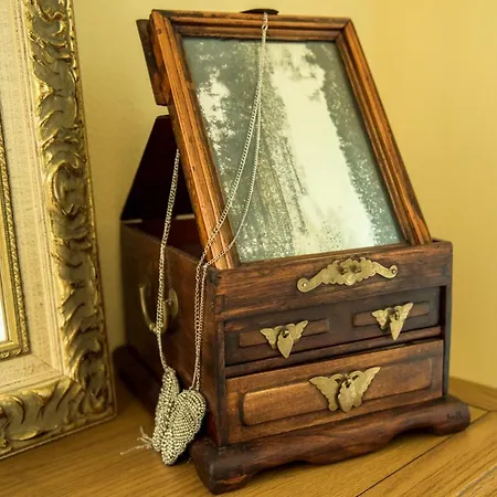 Chateau De Valette לינה וארוחת בוקר La Bachellerie