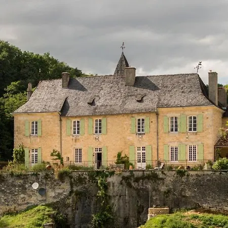 Chateau De Valette Bed & Breakfast 4*