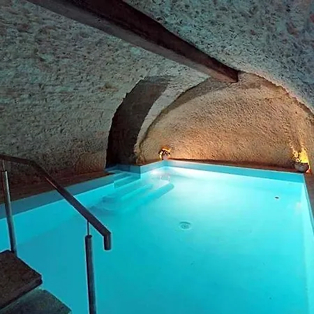 Chateau De Valette 4* La Bachellerie
