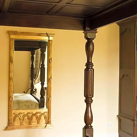 Chateau De Valette فندق مبيت وإفطار 4*