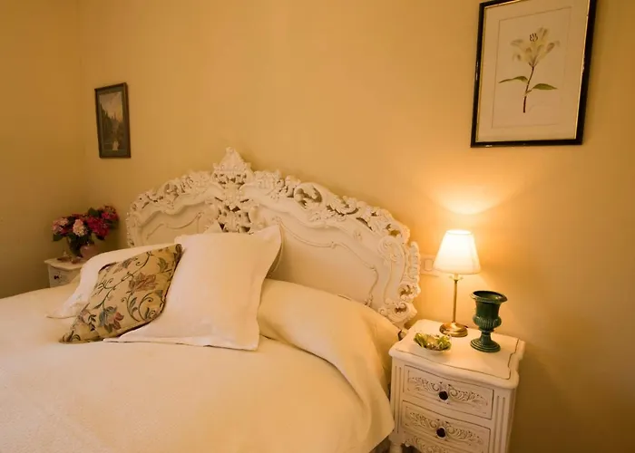 Chateau De Valette 住宿加早餐酒店 4*