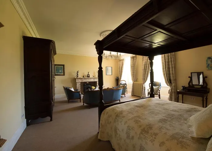 Chateau De Valette Bed & Breakfast La Bachellerie